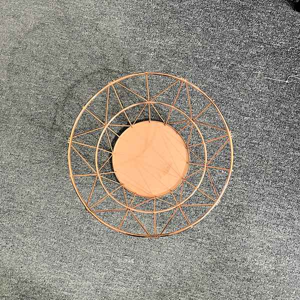 Caja de canasta de residuos de alambre de cobre geométrico metálico