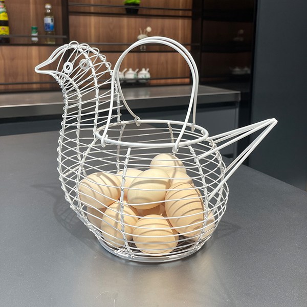 vintage egg basket 1